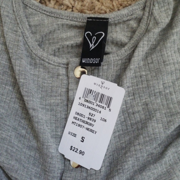 Grey Crop Top - Picture 4 of 4